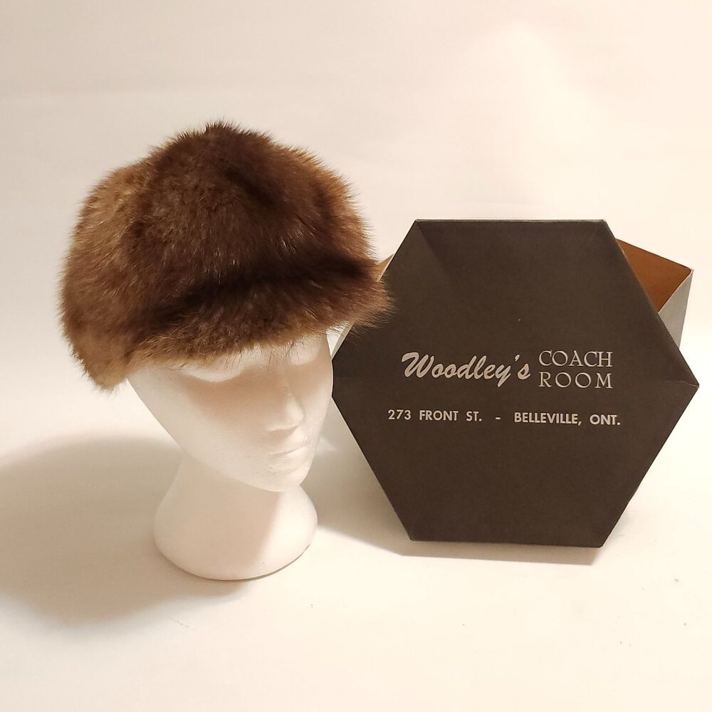 STUNNING VINTAGE Muskrat Fur Hair Ladies Peak Hat with Original Hat Box